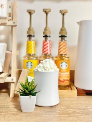 Aesthetic Cozy Stay with PS4, Netflix  Coffee Nook - Elena Suites Staycation Apartment in Quezon City