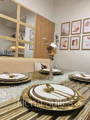 Aesthetic Cozy Stay with PS4, Netflix  Coffee Nook - Elena Suites Staycation Apartment in Quezon City
