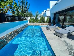 Villa Murcia – Private heated pool & jacuzzi Villa in Santiago de la Ribera