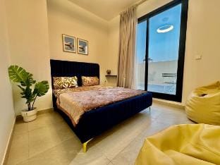 Spacious terrace. Neat unit. Vacation rental in Dubai