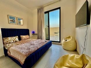 Spacious terrace. Neat unit. Vacation rental in Dubai