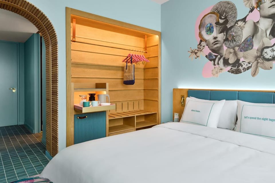 25hours Hotel Sydney The Olympia Hotel in Surry Hills