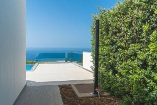 Villa Alegria by Atlantic Holiday Villa in Madeira District