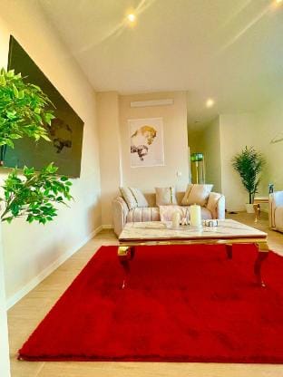 One Lux Stay Near Antwerp Central - 2 Bedroom 1 5 Bathroom Apartment in Antwerp