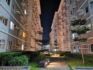 NorthPoint Suites @ Trees Residences Vacation rental in Quezon City