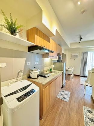 Cityscape Comfort 1-BR Suite | Wi-Fi Apartment in Pasig