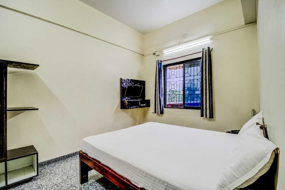 Collection O Chennai Central Railway Station Annakilly Tower Guest House Hotel in Chennai
