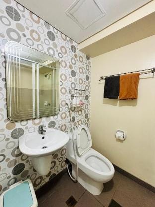 Charming Iloilo City Condo for Rent - Entire House Apartment in Iloilo City