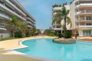 WELCS APARTAMENTO 254 EMP con vista al canal Apartment in Roses