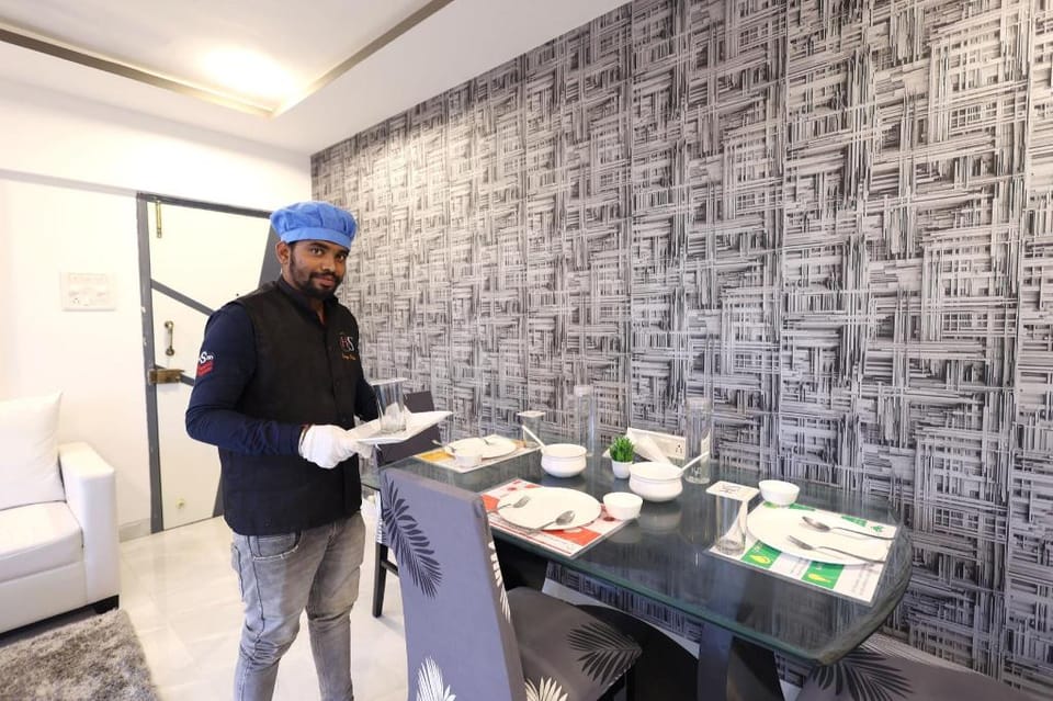 Gagal Home - Andheri Suite Apartment in Mumbai