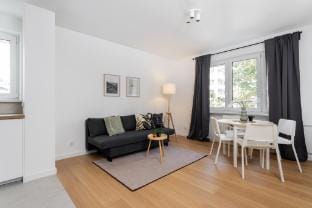 Twarda 56a SuperApart Apartment in Warsaw
