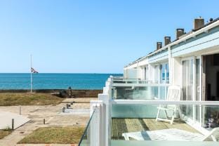 The Beach House Vacation rental in Chichester District
