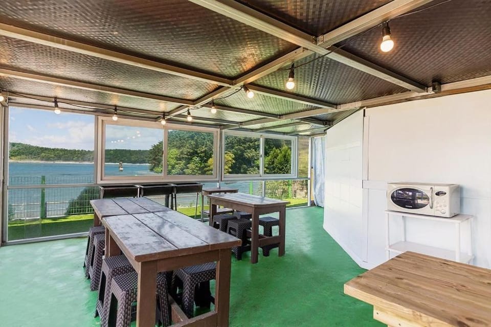 West Sky Pension Anmyeondo Bed and Breakfast in South Korea