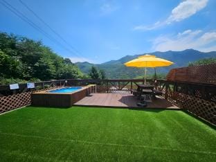 Gapyeong Kkotmariae Pension Bed and Breakfast in Gyeonggi-do