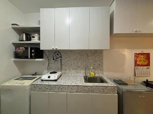 A Condo in QC | Sleeps 5 Vacation rental in Quezon City