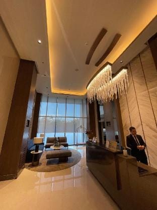 Luxury 3BR Corner Suite near Solaire, Airport Vacation rental in Pasay