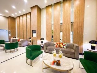 Luxury 1BR across Okada, Solaire Vacation rental in Pasay