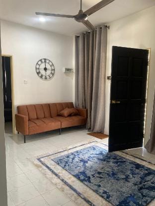 AISY HOMESTAY 2 KK MERAPOH  Vacation rental in Pahang, Malaysia