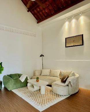 Trốn Retreat Homestay - Nguyên căn 2BR 96m2, Vacation rental in Vietnam