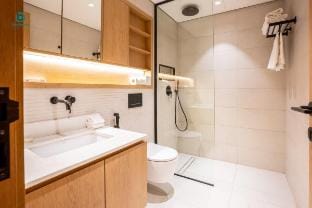 Elegant 1BR with Private Jacuzzi & Terrace in JVC Vacation rental in Dubai