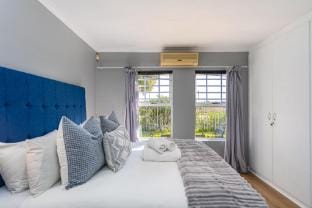Century on Lake A45 by CTHA Apartment in Cape Town