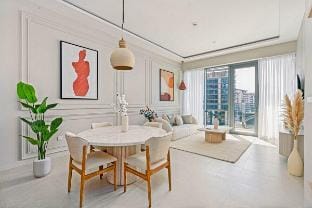 Luxury | Near Downtown & Beach | Pool + Gym | NEW Vacation rental in Dubai
