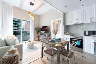 1BR Beach House | Marina Canal Views | Dubai Vacation rental in Dubai