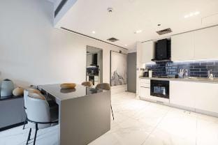 Sophisticated 2-Bedroom Hideaway in MAG 318 Vacation rental in Dubai