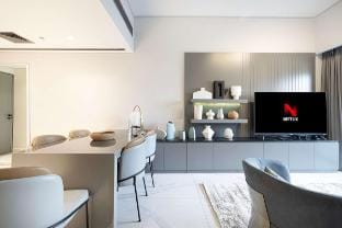 Stylish 2-Bed Urban Retreat, Business Bay Vacation rental in Dubai