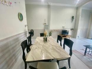 Hanis Home Vacation rental in Thailand