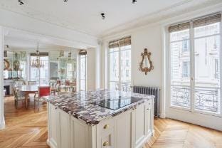 Appartement  louer rue du Vieux Colombier, Paris 6me Apartment in Paris
