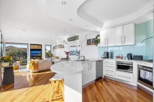 Designer Luxury 3BRD - Epic Views - South Perth Vacation rental in Perth