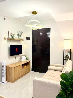Two Bedroom Condo in Cebu near IT Park,Sm Jmall Vacation rental in Cebu City