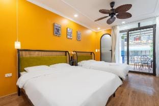 Little Balcony Hang Ca-Old Quarter | Chao Hanoi Vacation rental in Hanoi