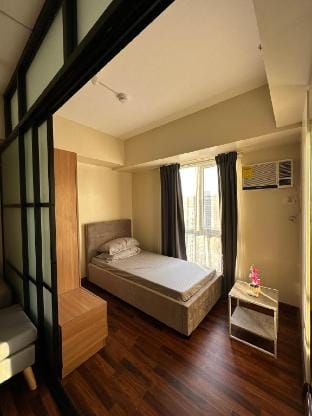 2 Bedroom inside IT Park Cebu Skyline View Apartment in Lapu-Lapu City