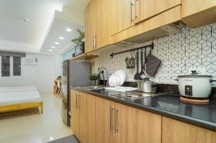 Relaxing Hotel Apartment Stay : Near MOA & Airport Vacation rental in Pasay