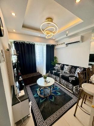 Fully Furnished Lovely 1-bedroom condo Apartment in Quezon City