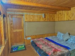 The SoulTrip - Jibhi(Chehni Kothi) Vacation rental in Himachal Pradesh