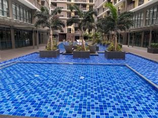 Airport Home Base Trips  Getaways 3pax balcony 6g Apartment in Pasay