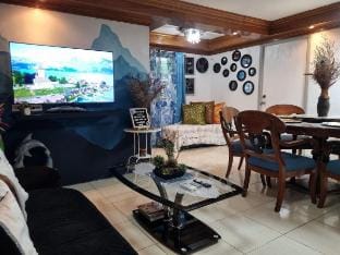 101 | Taguig 2BR Home Near BGC/NAIA | Up to 10 Pax Apartment in Taguig
