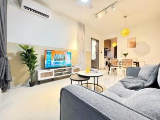 4pax 2BR Regalia Forest City Gelang patah @ 3111 Vacation rental in Johor