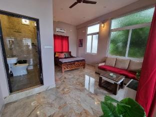 Pink Villa - Private Peaceful Homestay Near Beach Villa in Tamil Nadu