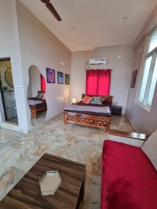 Pink Villa - Private Peaceful Homestay Near Beach Villa in Tamil Nadu