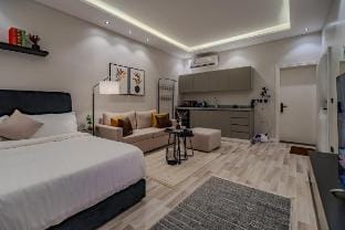استديو مميز وراقي السلميانيه 111 Vacation rental in Riyadh
