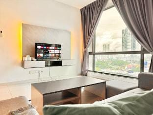 D Blue Suite 1br[SKS Pavillion] Netflix JB - 1203 Vacation rental in Johor Bahru