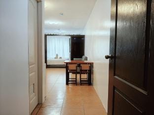 Condo Oasis with Balcony •King Size Bed  Vacation rental in Davao City