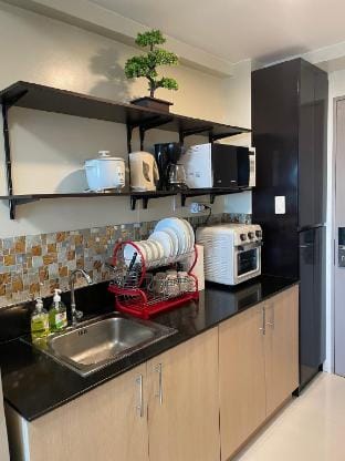 Amazing Breeze and Scenery on the 20th Floor! Apartment in Tagaytay