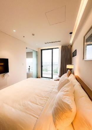 Hoi An 5★ Resort | Sea View 2BR | Pool & Kitchen Vacation rental in Hoi An