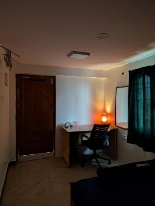 Carbon Stays | Couples & Traveller friendly stay Vacation rental in Chennai