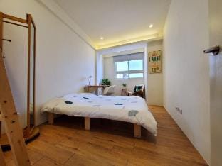 Near MRT Real 1 Bedroom w/ separate living room Apartment in Taipei City